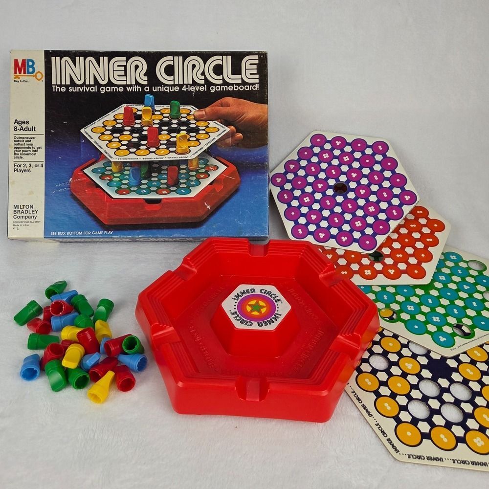 Vintage 1981 Inner Circle Game by Milton Bradley COMPLETE -‎ Nice Condition